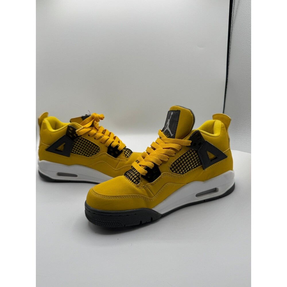 NEW!Air Jordan 4 Retro 2021 Lightning Edition Size 8( GS) ( Yellow & Grey)